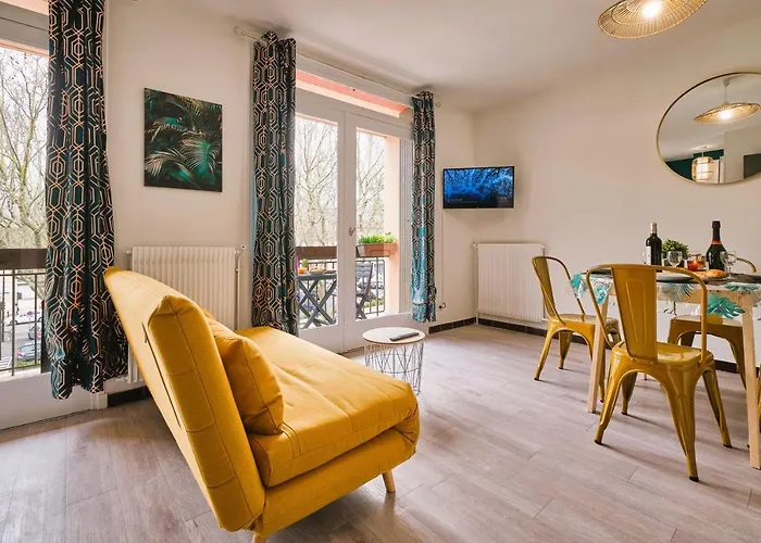 Tout Confort ! Climatisation, Centre-Ville, Parking, Terrasse, Wifi, Netflix
