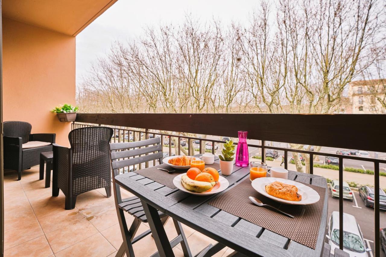 Confort ! Climatisation, Centre-ville, Parking, Terrasse, Wifi, Netflix Apartamento *